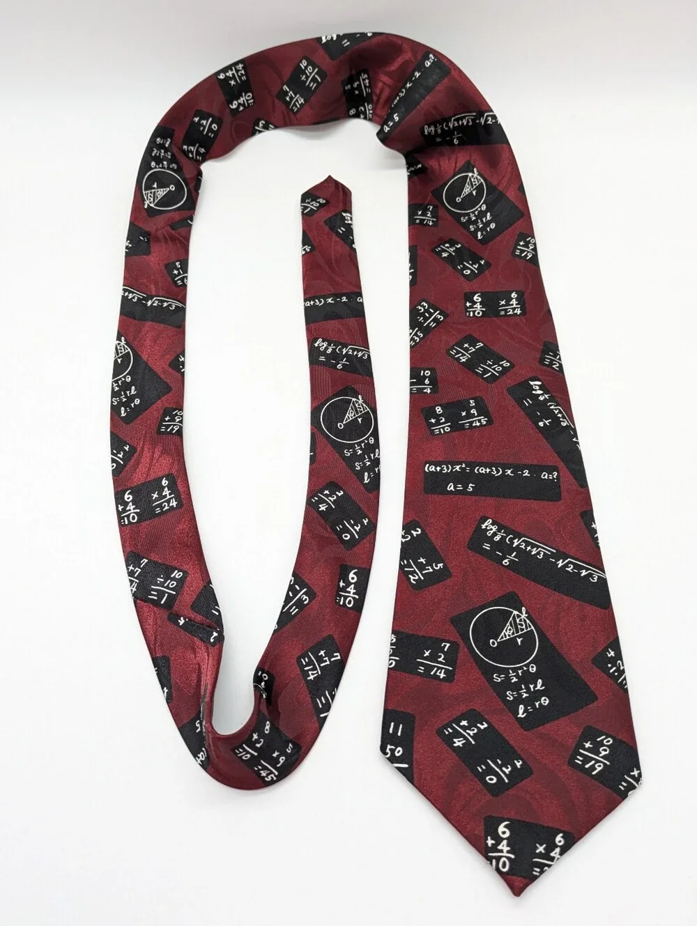 N/A maroon red